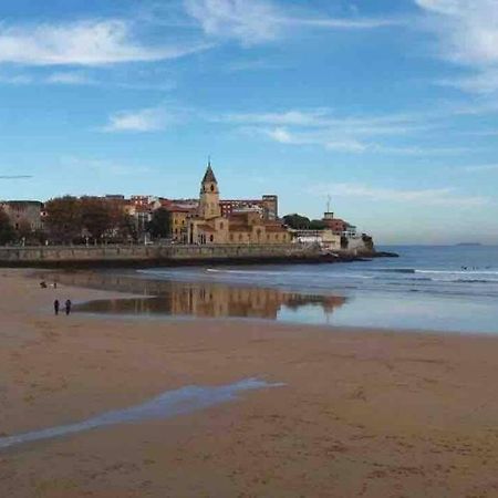 Apartamento A 100Metros De La Playa De San Lorenzo Gijon Bagian luar foto