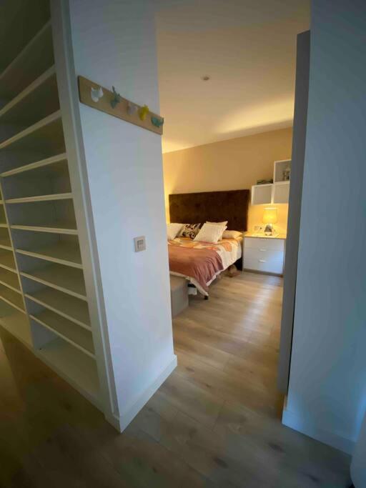 Apartamento A 100Metros De La Playa De San Lorenzo Gijon Bagian luar foto