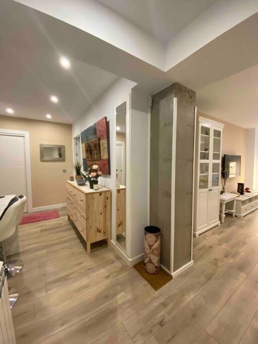 Apartamento A 100Metros De La Playa De San Lorenzo Gijon Bagian luar foto